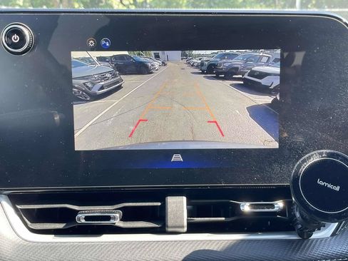 Used 2026 Chevrolet Equinox LT AWD/4WD image 35