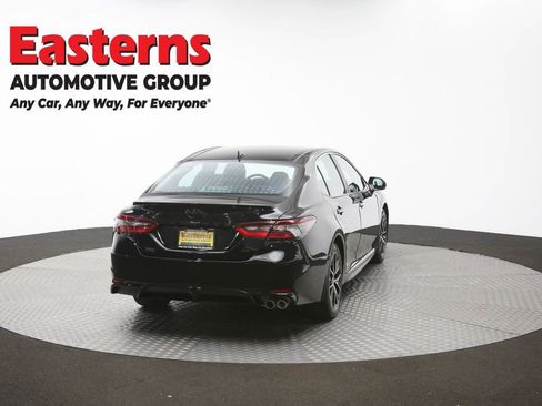 Used 2024 Toyota Camry SE w/ Cold Weather Package FWD image 38