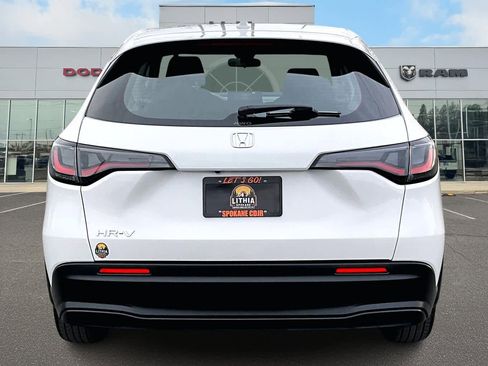 Used 2025 Honda HR-V LX image 5