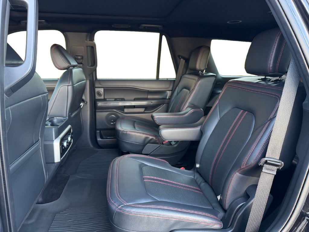 Used 2022 Ford Expedition Limited AWD/4WD image 19
