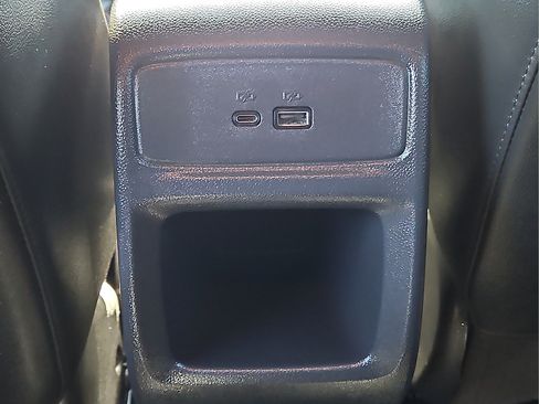 Used 2025 Chevrolet Trax RS w/ Driver Confidence Package FWD image 14