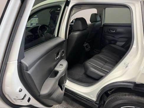 Used 2025 Honda HR-V EX-L image 19
