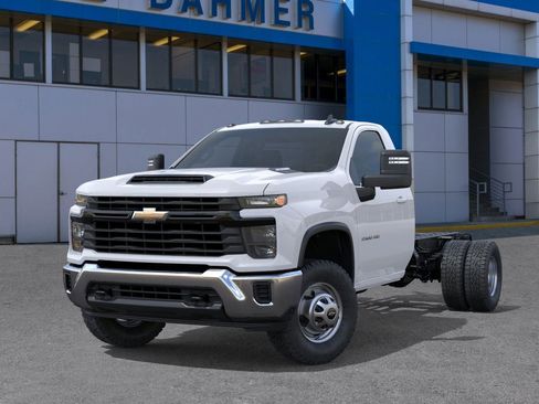 New 2026 Chevrolet Silverado 3500 W/T w/ WT Convenience Package image 6
