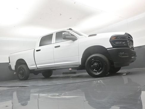 Used 2025 RAM 2500 Tradesman AWD/4WD image 38