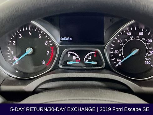 Certified 2019 Ford Escape SE image 16