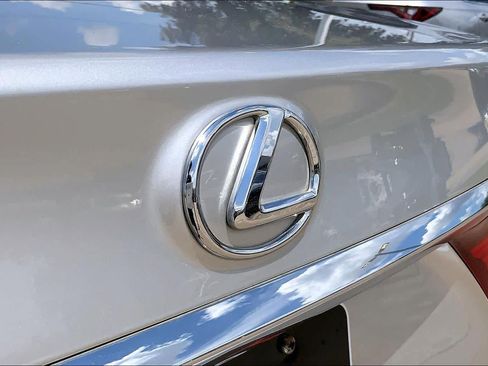 Used 2015 Lexus LS 460 w/ Comfort Package RWD image 30