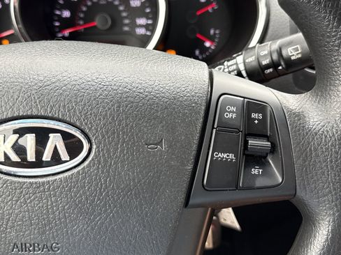 Used 2013 Kia Sorento LX FWD image 20
