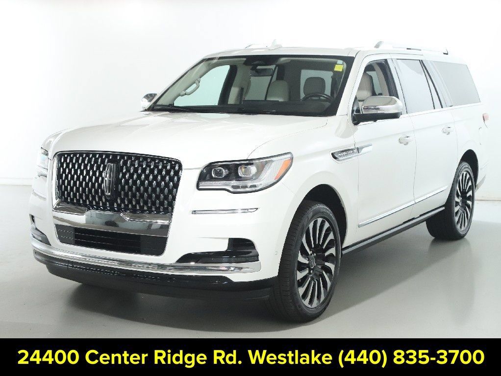 Used 2022 Lincoln Navigator L Black Label AWD/4WD image 4