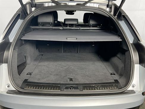 Used 2025 Land Rover Range Rover Velar Dynamic SE image 27