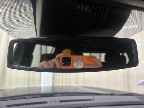 Certified 2025 Chevrolet Suburban Z71 image 35