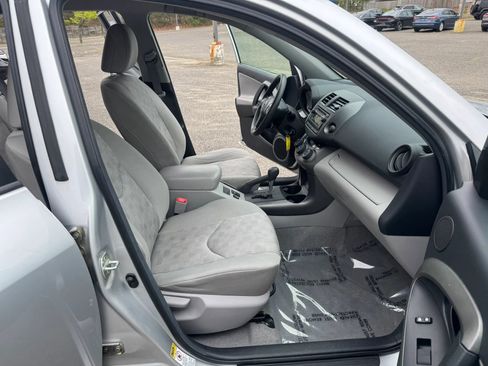 Used 2012 Toyota RAV4 4WD w/ Value Pkg image 20