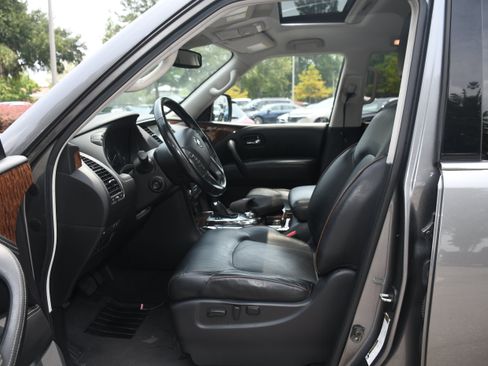 Used 2019 Nissan Armada SL w/ Premium Package AWD/4WD image 8