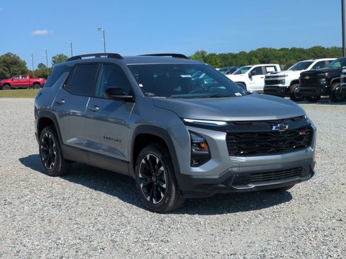 New 2026 Chevrolet Equinox RS w/ Convenience Package III FWD image 2