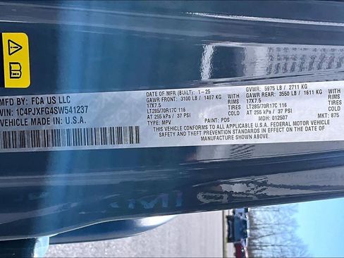 Used 2025 Jeep Wrangler Unlimited Rubicon w/ Convenience Group image 35