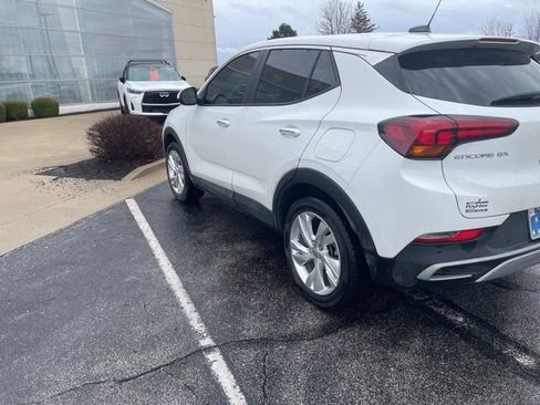 Used 2024 Buick Encore GX Preferred w/ Advanced Technology Package image 4