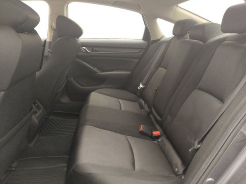 Used 2019 Honda Accord EX image 18