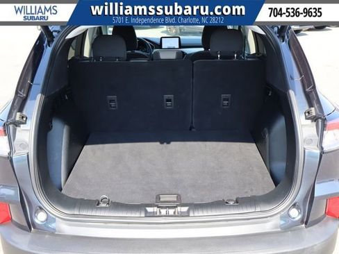 Used 2022 Ford Escape SE w/ SE Sport Appearance Package FWD image 34