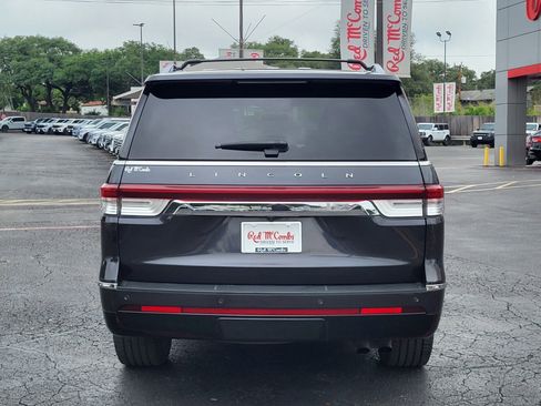 Used 2024 Lincoln Navigator Reserve AWD/4WD image 5
