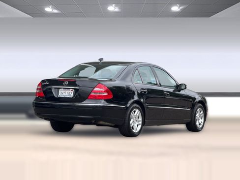 Used 2005 Mercedes-Benz E 320 Sedan image 8