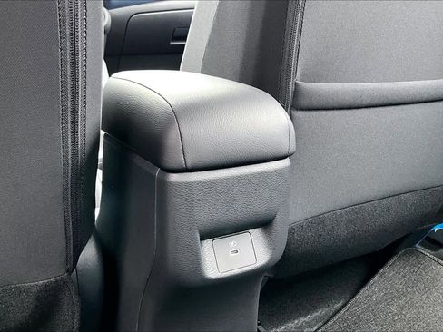 New 2025 Nissan Versa SV image 20