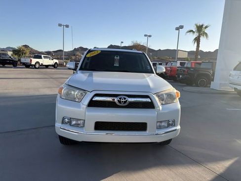 Used 2012 Toyota 4Runner SR5 w/ Convenience Pkg AWD/4WD image 2