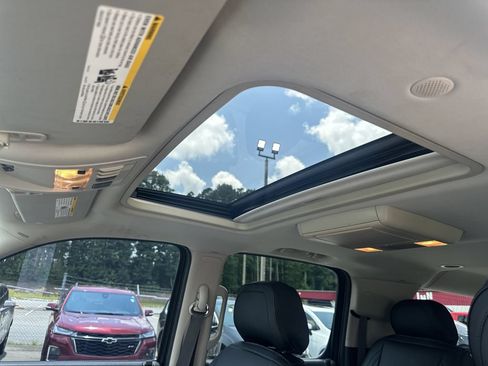 Used 2009 Chevrolet Suburban LTZ AWD/4WD image 33
