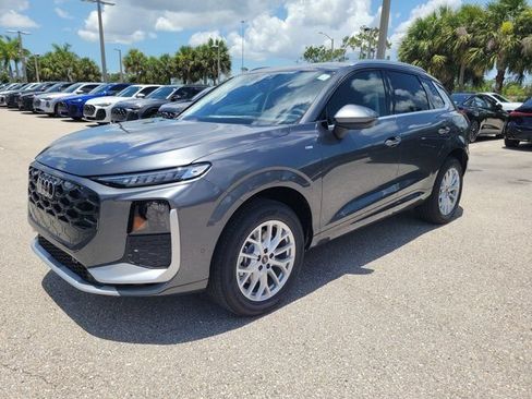 New 2026 Audi Q3 quattro 2.0T AWD/4WD image 3
