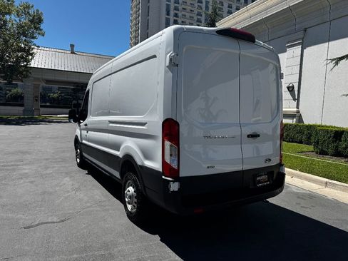 Used 2023 Ford Transit 250 Medium Roof AWD w/ Load Area Protection Package image 9
