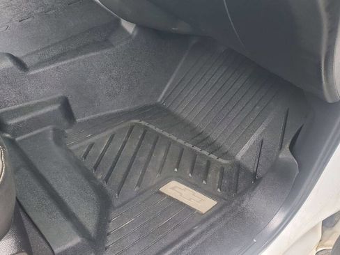 Used 2018 Chevrolet Silverado 1500 LT w/ Texas Edition image 33