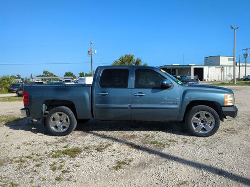 Used 2011 Chevrolet Silverado 1500 LT w/ Regional Value Package RWD image 3
