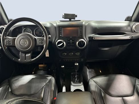 Used 2013 Jeep Wrangler Unlimited Sahara w/ Dual Top Group AWD/4WD image 12