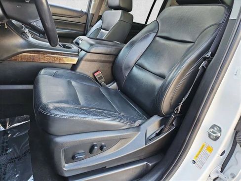 Used 2020 Chevrolet Suburban LT AWD/4WD image 16