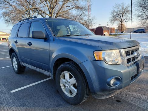 Used 2010 Ford Escape XLT image 10