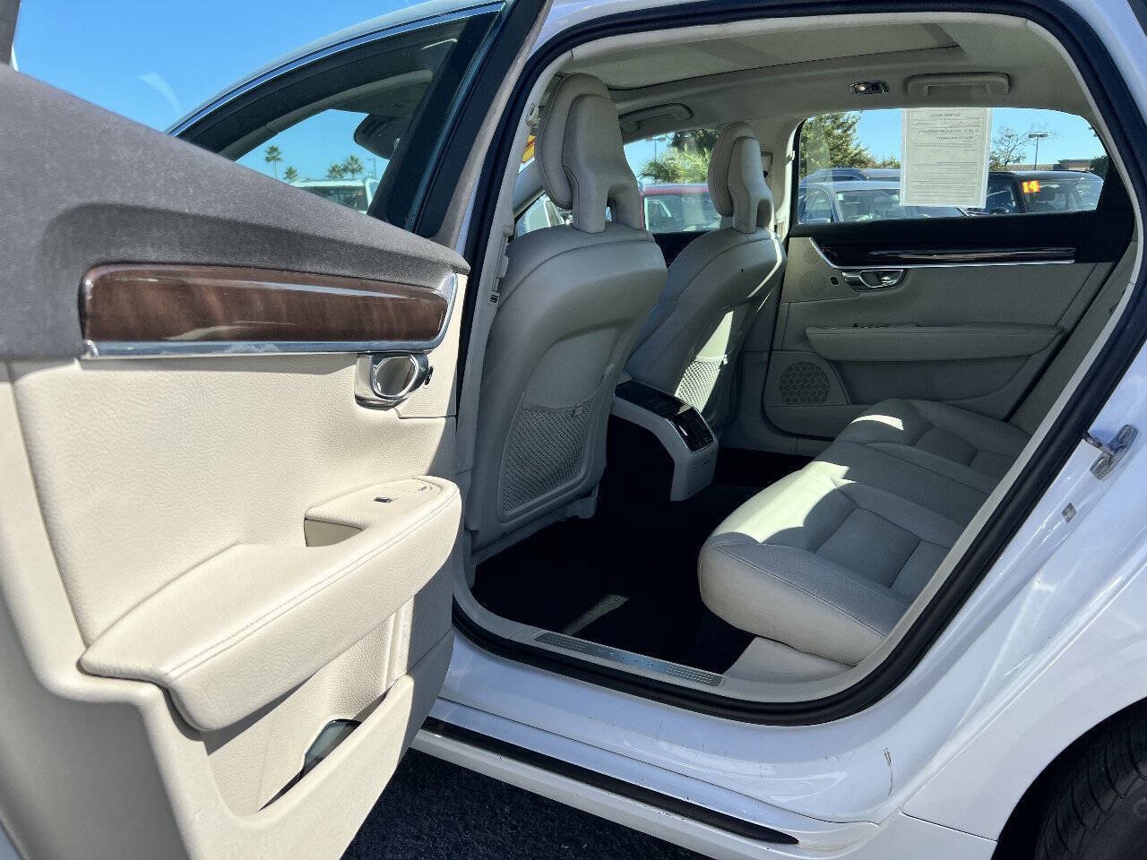 Used 2018 Volvo S90 T6 Momentum w/ Convenience Package AWD/4WD image 10