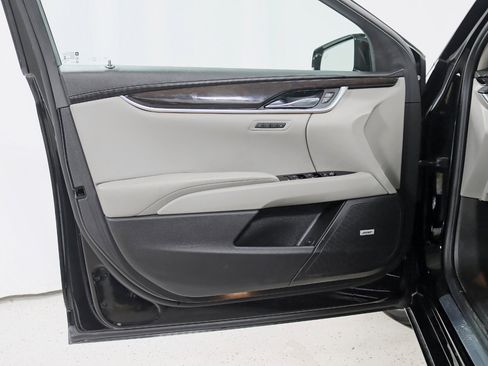Used 2016 Cadillac XTS Luxury w/ Driver Awareness Package AWD/4WD image 34