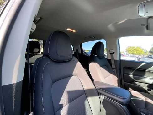 Certified 2022 Chevrolet Colorado LT w/ LT Convenience Package image 21