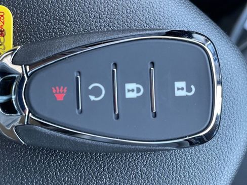 New 2026 Chevrolet Trax ACTIV w/ Sunroof Package image 26