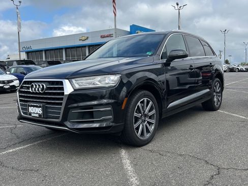 Used 2017 Audi Q7 3.0T Premium Plus AWD/4WD image 2