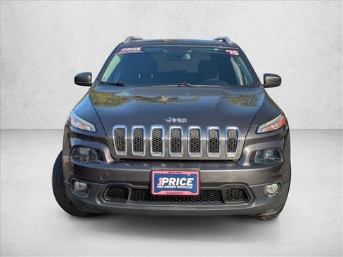 Used 2015 Jeep Cherokee Latitude image 24