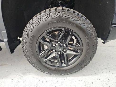 Used 2024 Chevrolet Silverado 1500 Custom Trail Boss AWD/4WD image 8