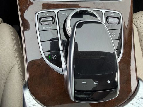 Used 2016 Mercedes-Benz C 300 4MATIC Sedan image 35