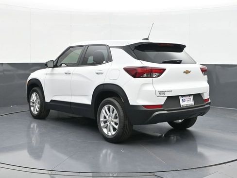 New 2026 Chevrolet TrailBlazer LS w/ LS Convenience Package FWD image 11