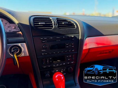 Used 2002 Ford Thunderbird image 13