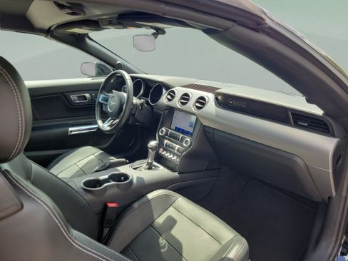 Used 2020 Ford Mustang Premium RWD image 11