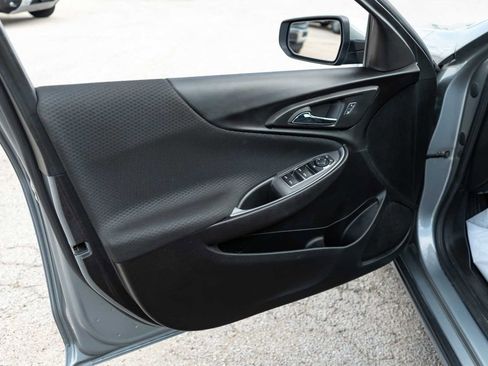 Used 2024 Chevrolet Malibu LT FWD image 11