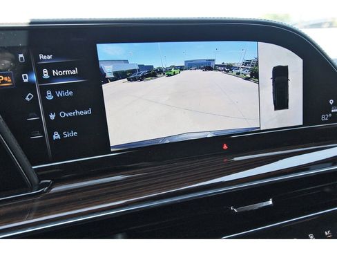 Used 2023 Cadillac Escalade Premium Luxury image 24