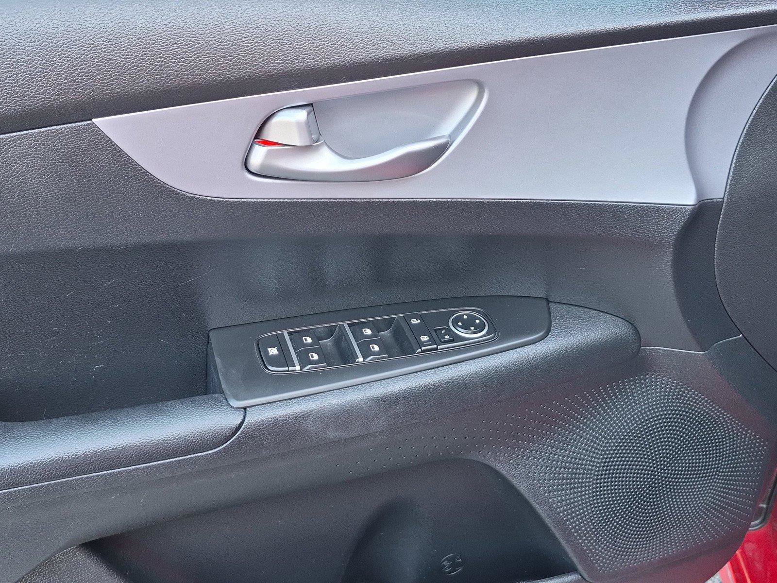Used 2024 Kia Forte LXS w/ LXS Technology Package FWD image 19