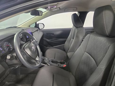 Used 2025 Toyota Corolla LE FWD image 13