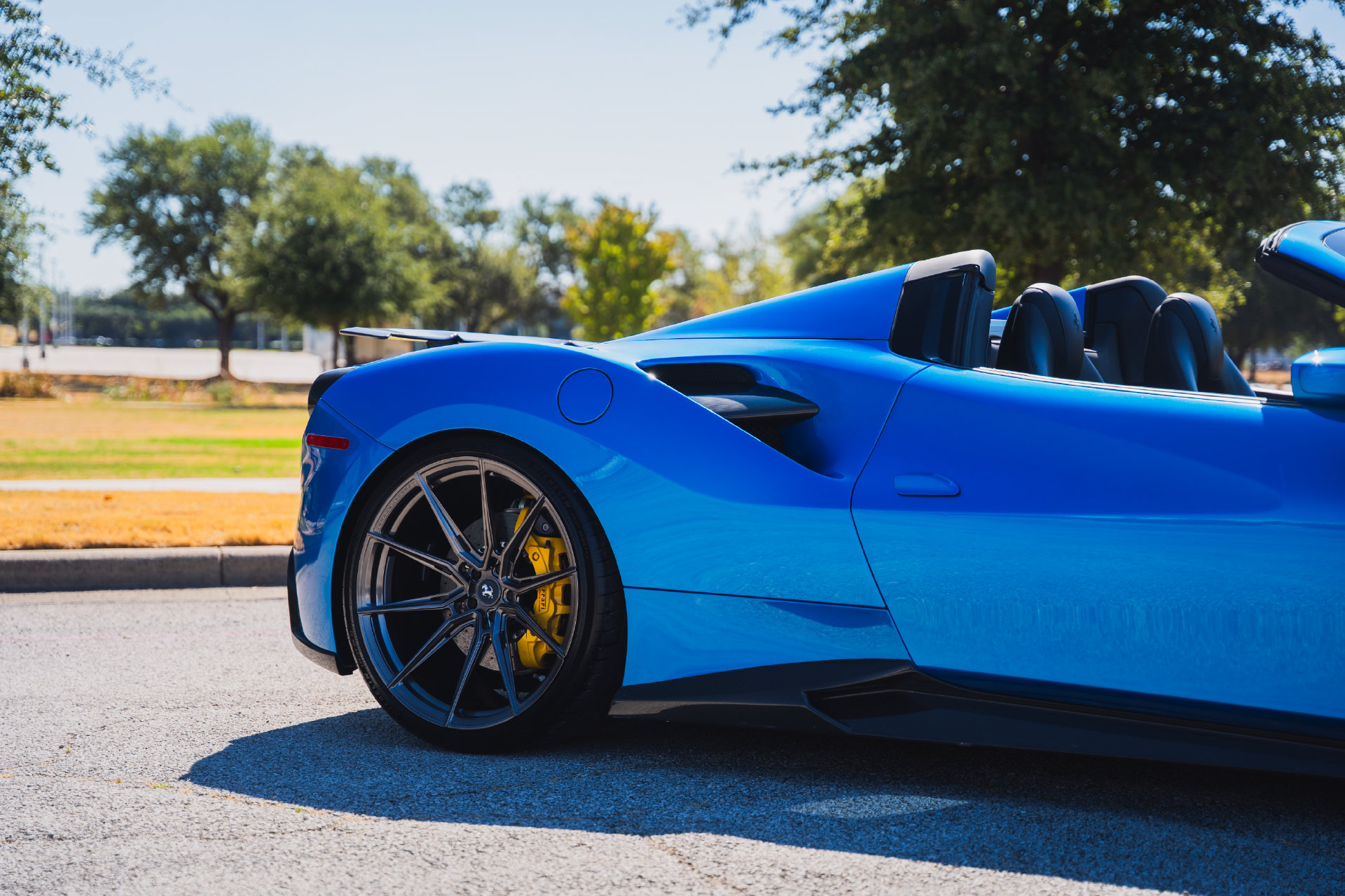 Used 2017 Ferrari 488 Spider RWD image 25