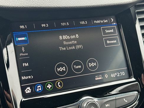 Used 2022 Chevrolet Trax LT w/ LT Convenience Package image 19